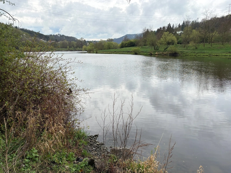 Vltava 7: První zápis, kluzký kameny a úhoř, kterého nikdo nečekal
